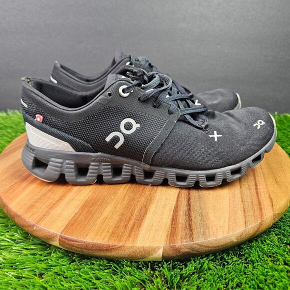 On Cloud X 3 Womens Size 7 Black Athletic Running Walking Shoes Sneakers *FLAWS* - Picture 1 of 15